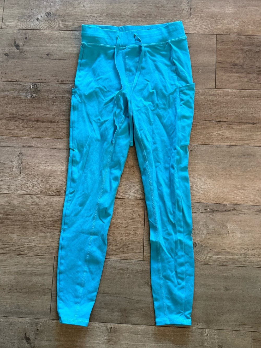 Alo Yoga Turquoise Activewear Leggings with Side Pockets